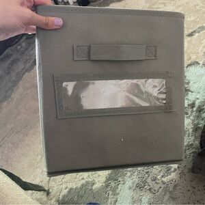 Collapsible storage container